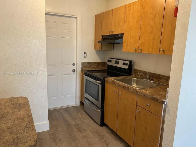 Building Photo - 223 SW 3rd Ct Unit A-D