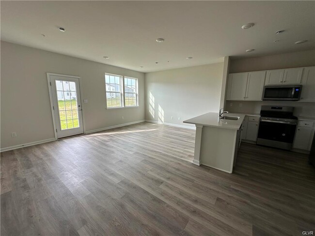 Photo - 1193 Susan Cir Townhome