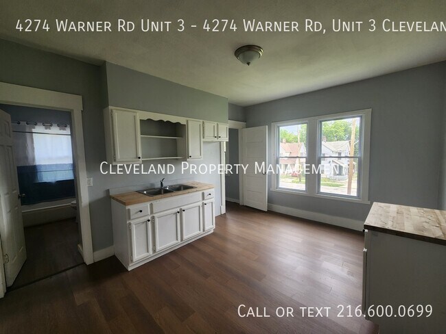 4274 Warner Rd Unit 4274 Warner Rd, Unit 3 Cleveland, OH 44105