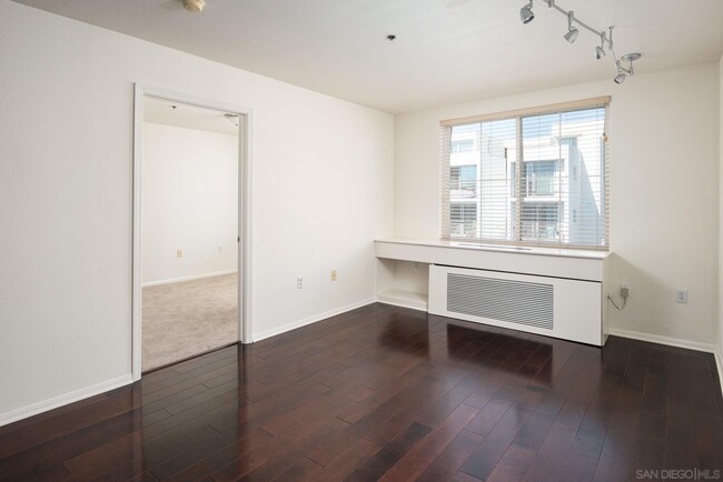 Photo - 1970 Columbia St Condo Unit 511