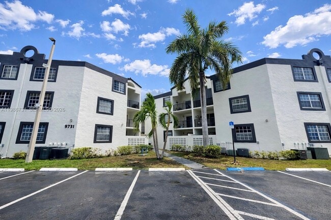 Photo - 9731 Fontainebleau Blvd Unit F306