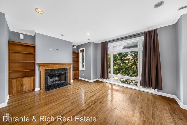 Photo - 2 br, 2 bath House - 3436 N Ashland Unit 2s