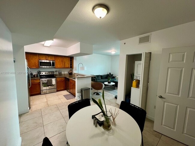 Photo - 1723 SW 2nd Ave Unit 1106