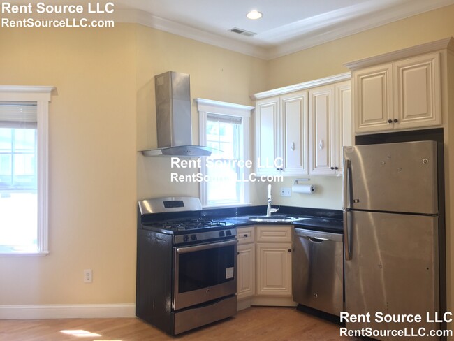 Photo - 156 Magazine St Condo Unit 33