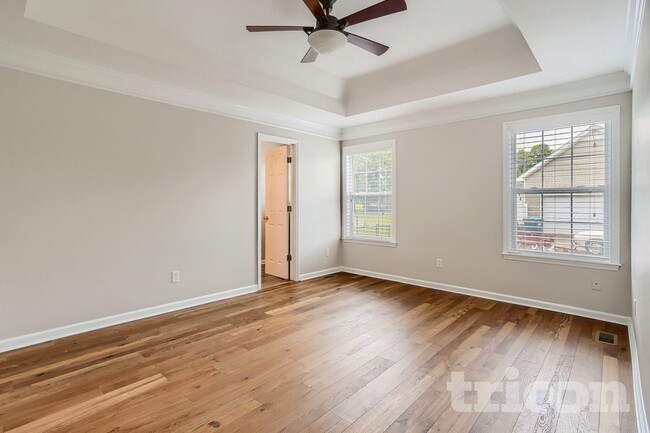 Photo - 207 Towbridge Dr