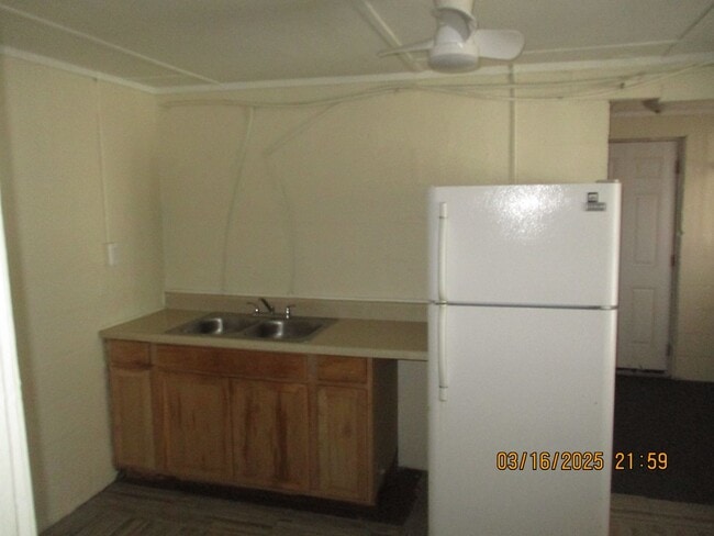 Photo - 520 Jefferies Ave