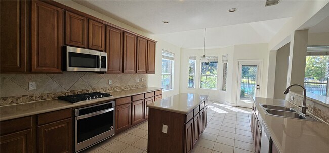 Building Photo - 6926 Sable River Dr