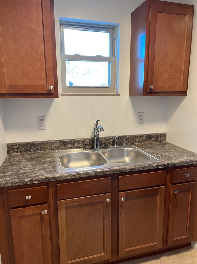 Photo - 408 N Main St