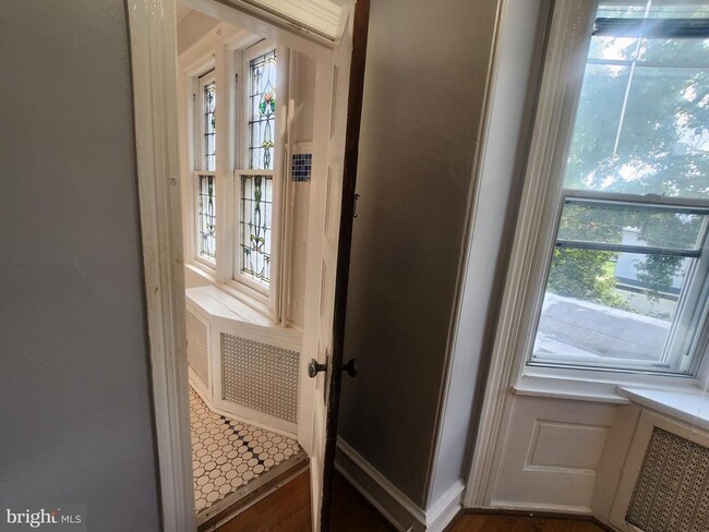 Photo - 6709 N 6th St