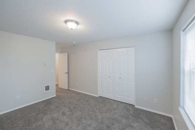 Photo - Stylish 2-Bedroom Condo Near OSU – Spaciou...