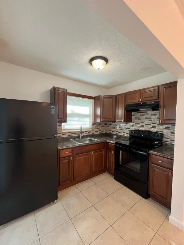 Photo - 2210 SW 45th St