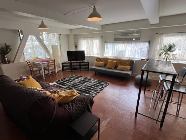 Photo - 333 2nd St SE