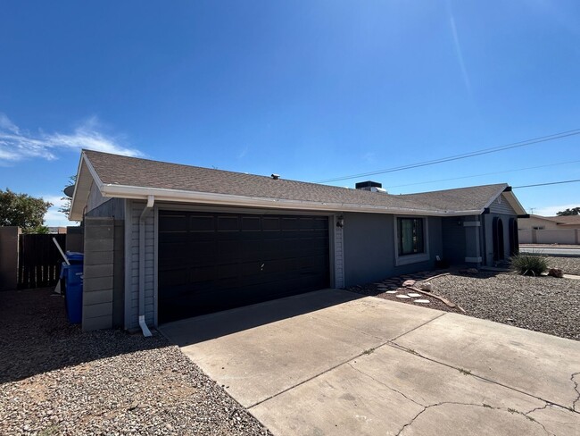 Photo - 1443 W Morrow Dr