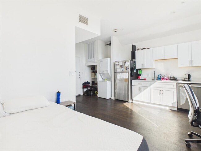 Photo - 1010 W 26th St Unit 505