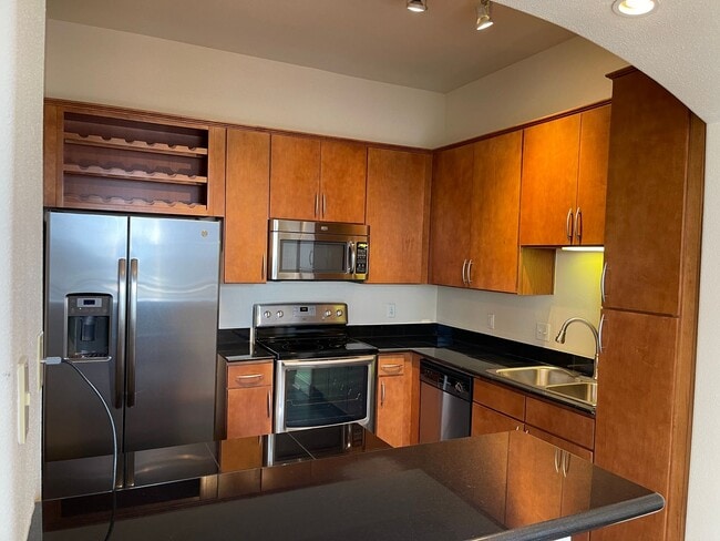 Photo - 2 Bedroom, 2 Bathroom Spacious Condo with ...