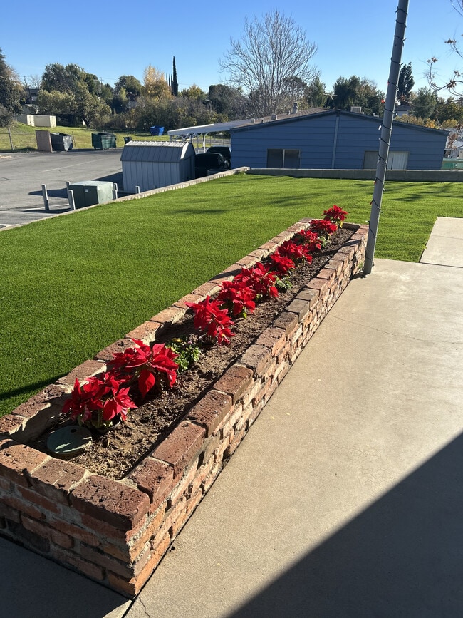 Twin Pines Mobile Home Park