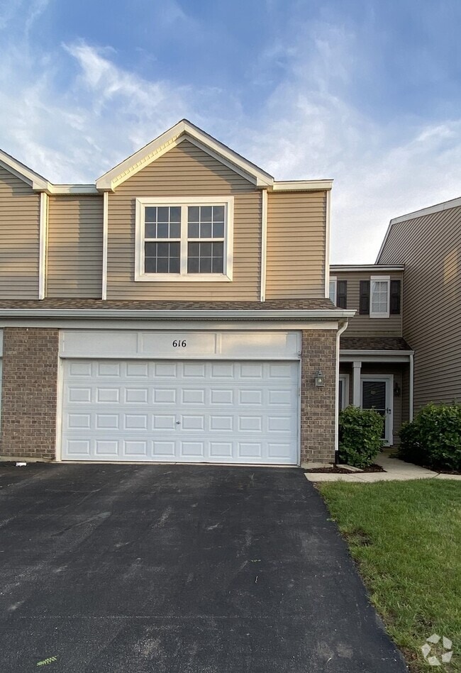 Building Photo - 616 Springbrook Trail N Rental