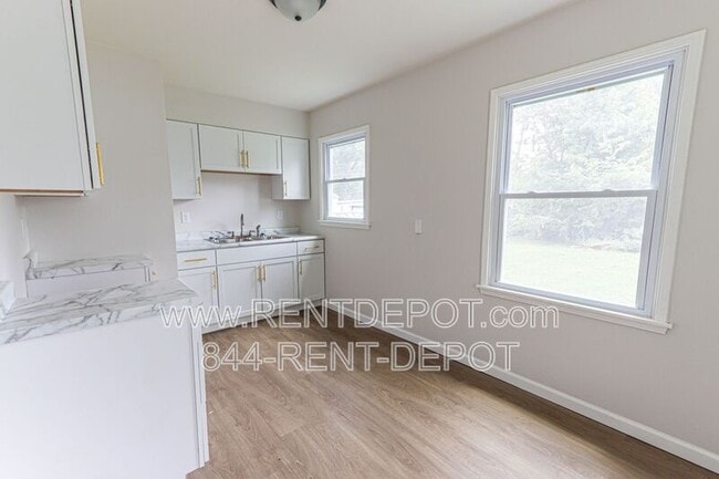 Photo - 1527 Madison Ave