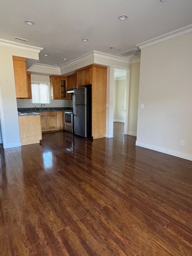 Photo - Hale Ave Unit Apartment