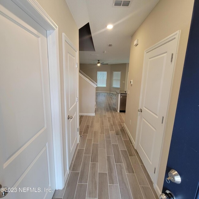 Photo - 51 Appleton Ct