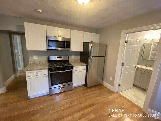 Building Photo - Renovated 2-Bedroom in Davis Square – In-U... Unit 1A Rental