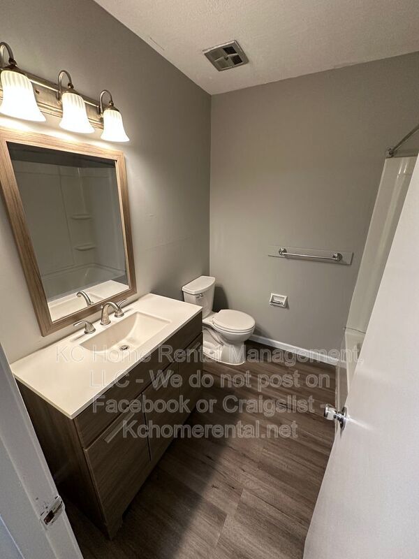 Photo - 9213 E 54th Terrace