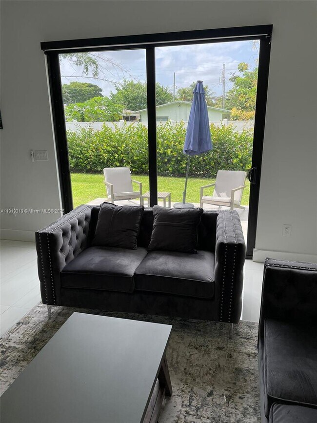 Photo - 3282 SW 44th St