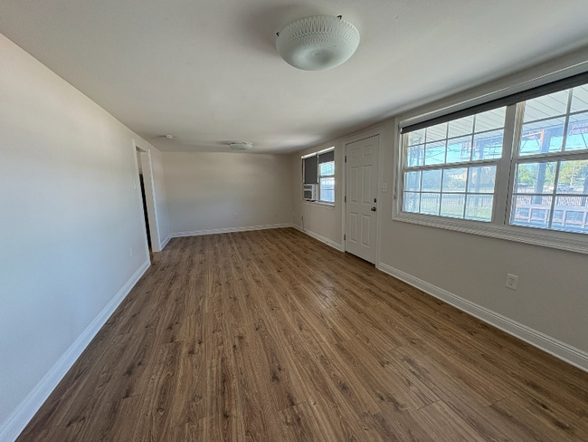 Photo - 420 S Anthony St Unidad 2B