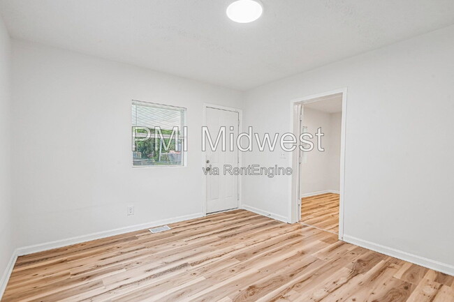 Photo - 3118 W 9th St