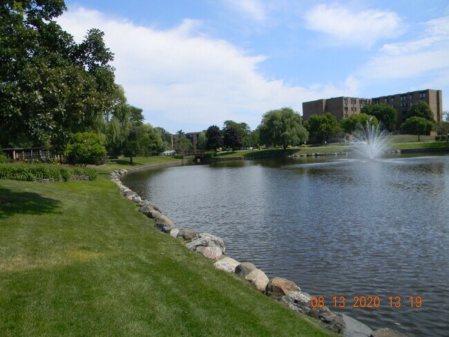 Photo - 1304 S Sir Lancelot Ln Unit 3B