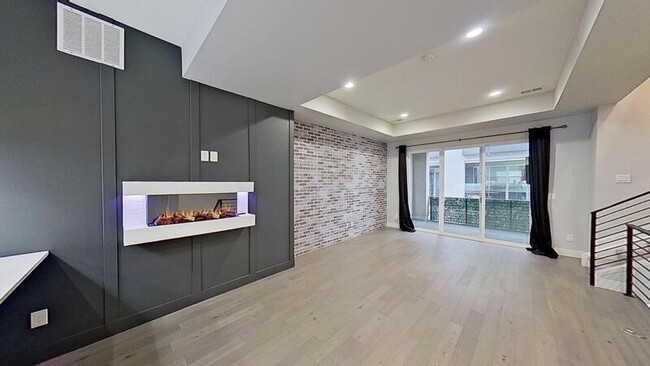 Photo - 7871 W 51st Ave