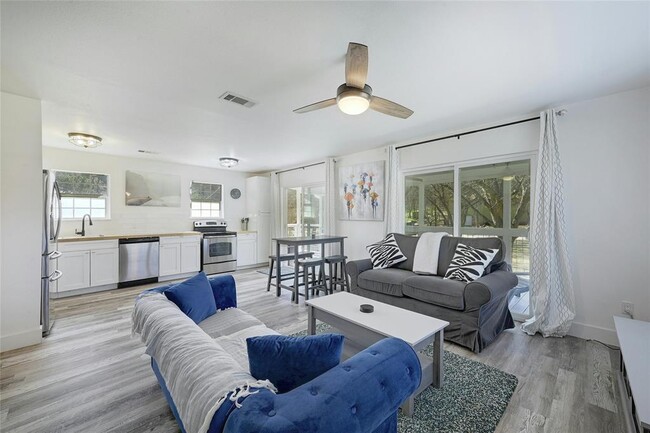 Photo - 2627 Geronimo Trail