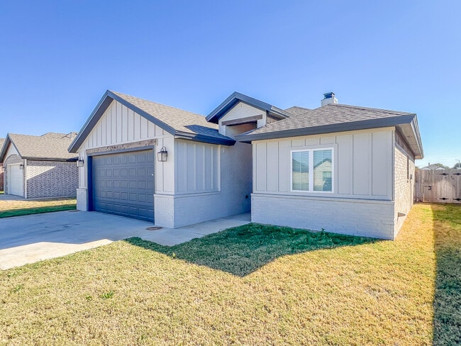 Photo - 5917 Harvard St