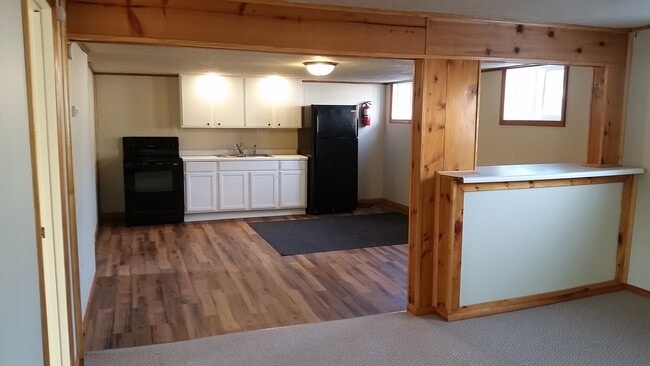Kitchen - 240 S Healy Ave Townhome
