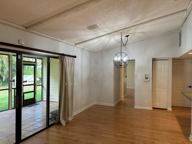 Photo - 6826 SW Chase Ct