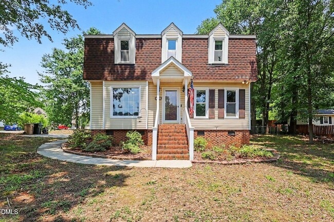 Building Photo - 302 Hutchins Dr