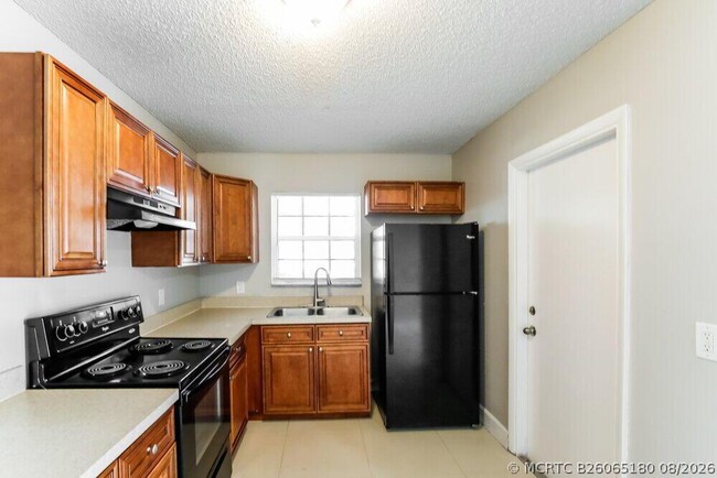Photo - 1558 NW 7th Ln