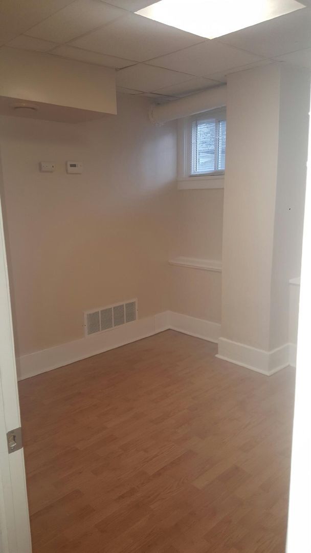 Building Photo - 809 Watson St Unit Apt 1