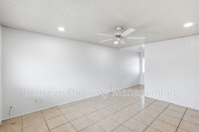Photo - 2245 W Glenrosa Ave