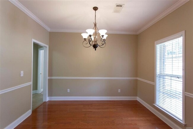 Photo - 751 Whitehall Pkwy