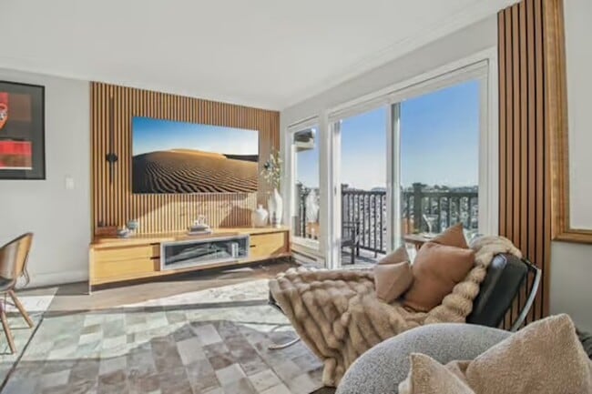 Building Photo - 109 Lower Ter Unit 109