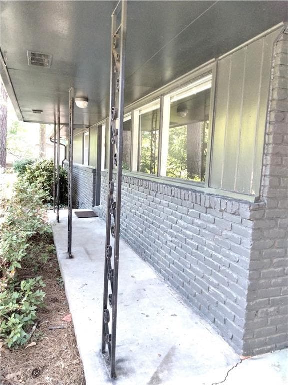 Photo - 1914 Shalimar Dr NE