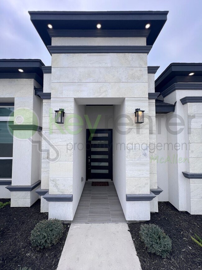 Photo - Beautiful Upgarded 3 b/2.5 bath Home in Alton.Don't Miss Out!