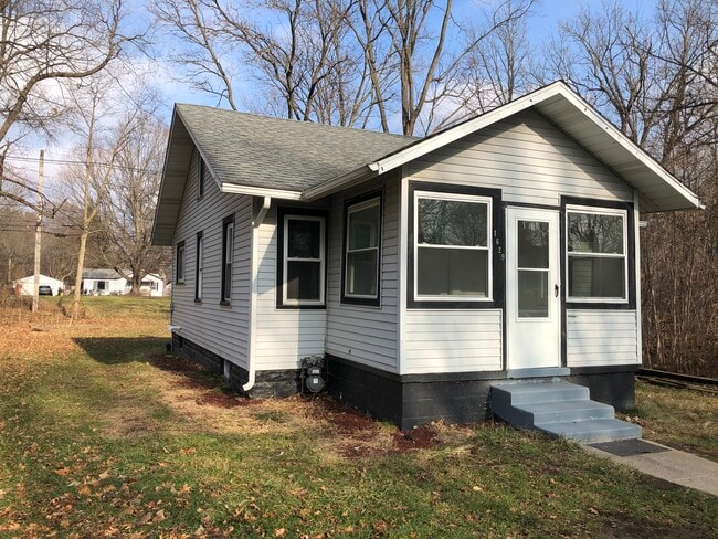 Building Photo - 1629 Michigan st