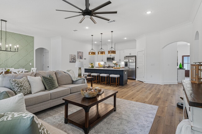 Photo - 35 Highland Dr NW