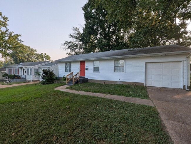 Building Photo - Awed by Addison Rental