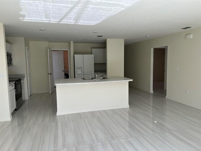 Photo - 1714 SW Haylake Ave