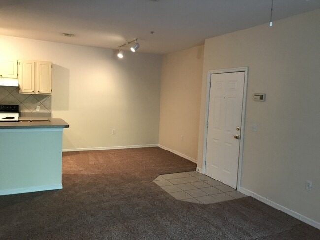 Photo - 1/1 Ground Floor Condo Visconti in Maitland $1195!