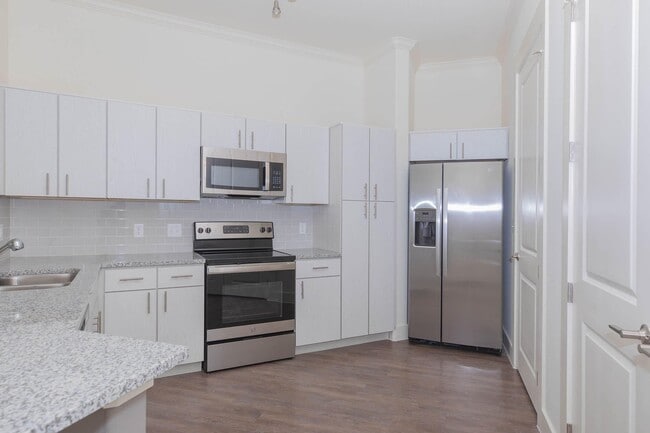 Kitchen - Ivy Point Friendswood