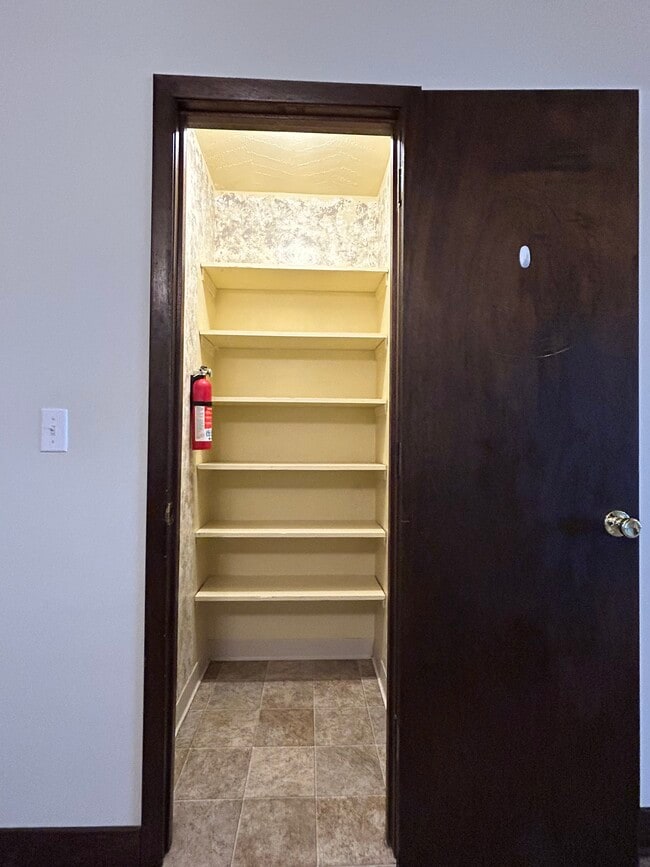 Pantry closet - 609 Nelson Dr